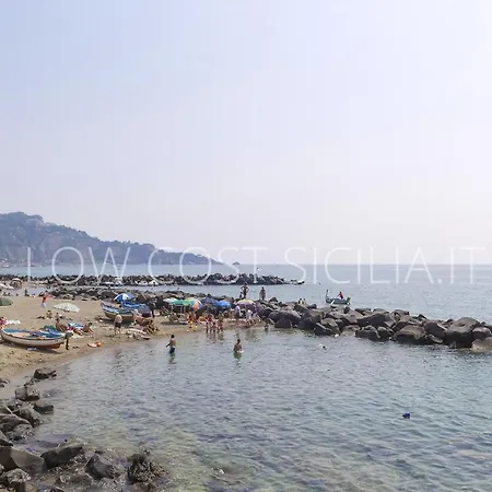 Tysandros In * Giardini Naxos